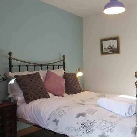 2 Beautiful Houses, Private Pool/ Spa. Perigord *