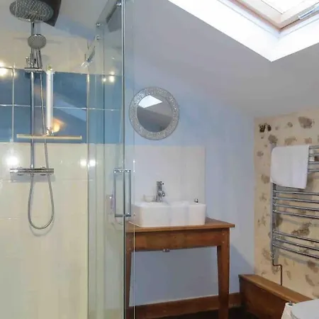 2 Beautiful Houses, Private Pool/ Spa. Perigord Nyaraló Busserolles