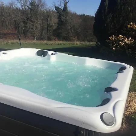 2 Beautiful Houses, Private Pool/ Spa. Perigord