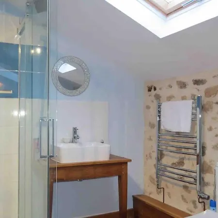 2 Beautiful Houses, Private Pool/ Spa. Perigord Nyaraló Busserolles